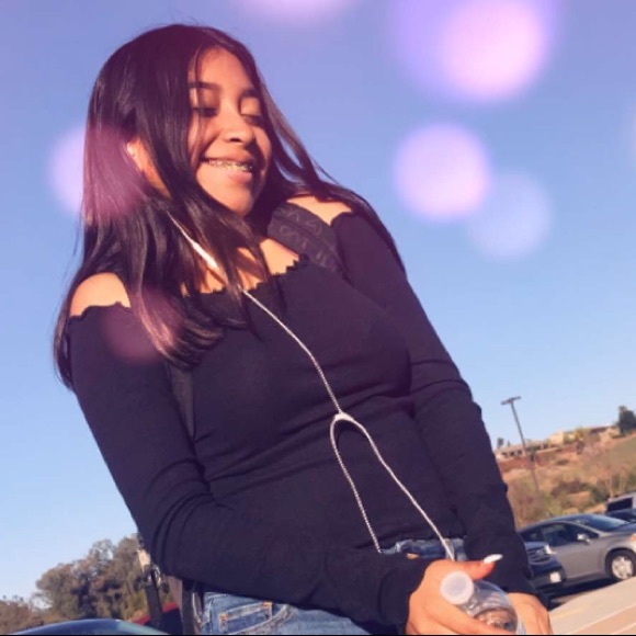 Meet your Posher, Sharlin - Picture 1 of 1